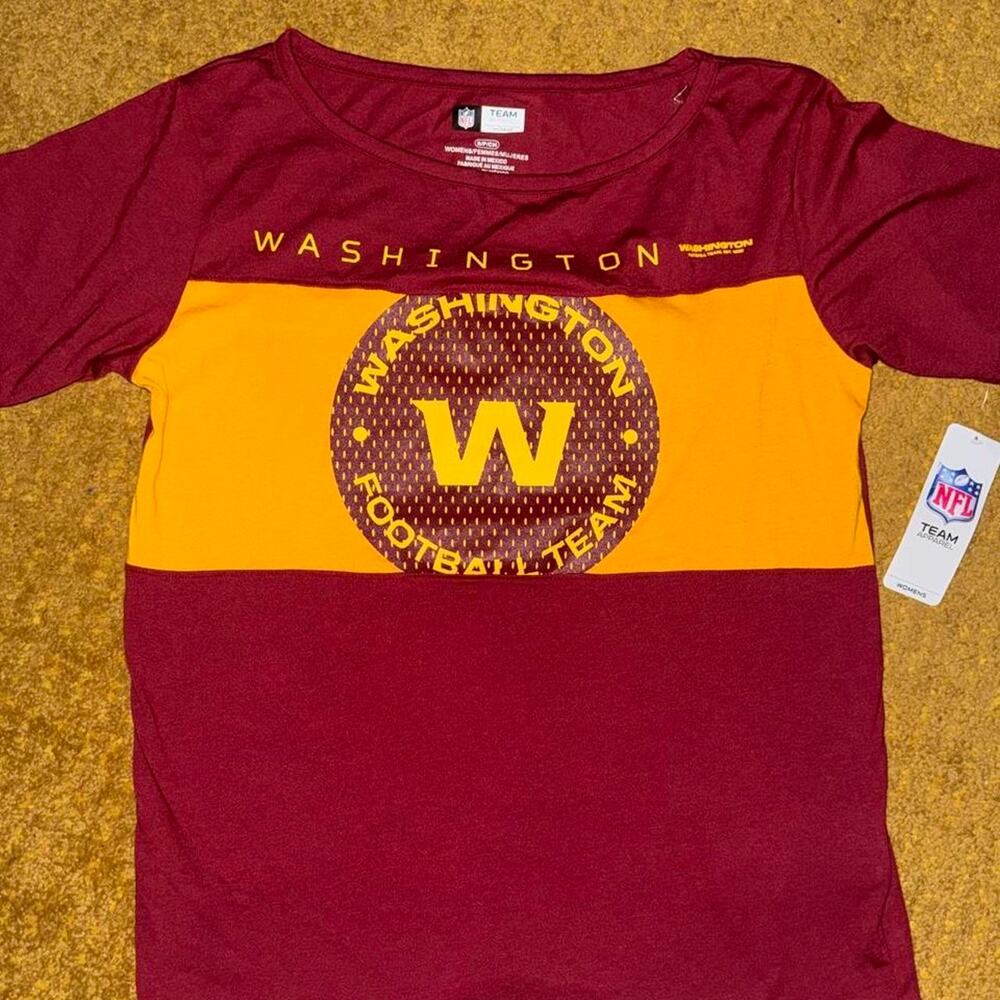 Women's NFL Washington Commander football team